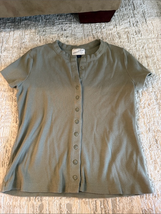 Universal Thread Tops - Universal Thread Button Up